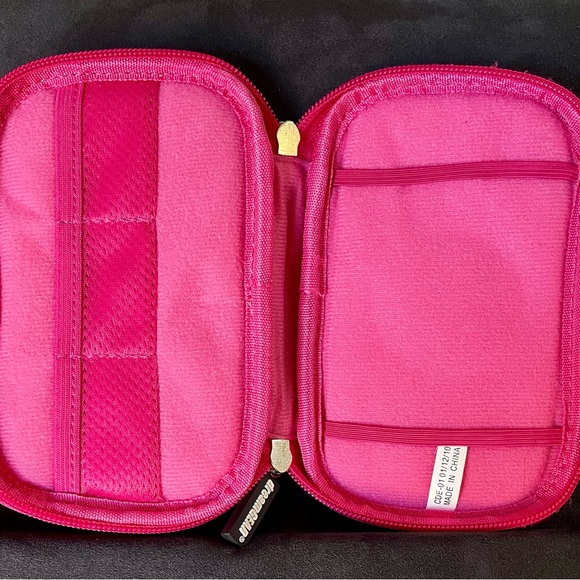 Neoprene case. Zip closure. Pink - Picture 4 of 5